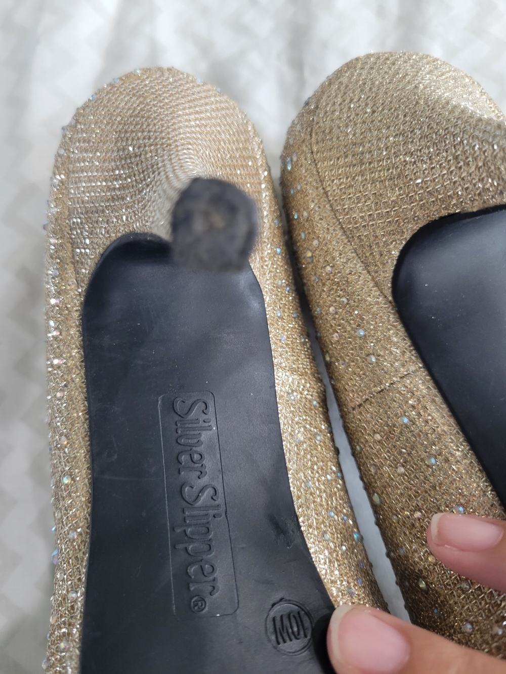 Women's Glitter Round-Toe Pumps in Champagne - Picture 14 of 14